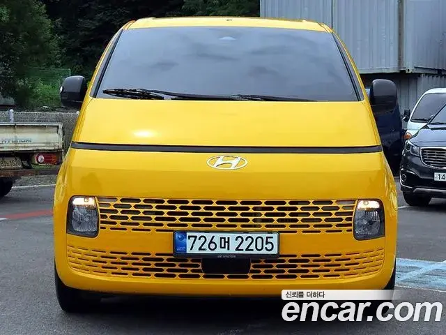 Hyundai Staria Tourer 11-Seater Smart 2021