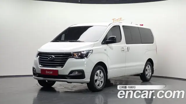 Hyundai Starex 4WD Wagon 12-Seater Smart 2019