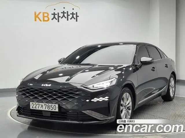 Kia K8 2.5 Gasoline 2WD Noblesse 2022