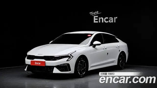 Kia K5 2.0 Prestige 2025