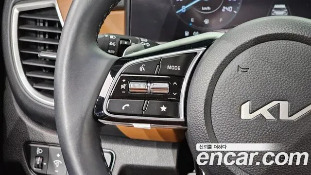 Kia Seltos Gasoline 2.0 2WD Signature 2022 — фото 26
