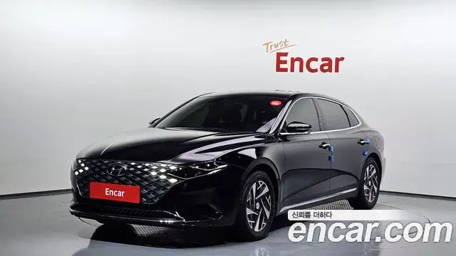 Hyundai Grandeur Premium 2022
