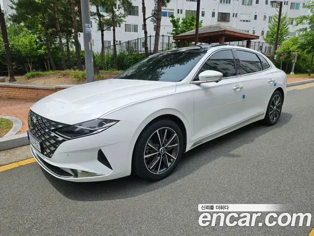 Hyundai Grandeur 2.5 Le Blanc 2022