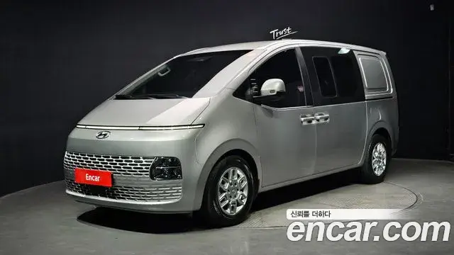 Hyundai Staria Cargo 5-Seater Modern 2022