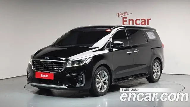 Kia Carnival Gasoline 7-Seater Limousine President 2020