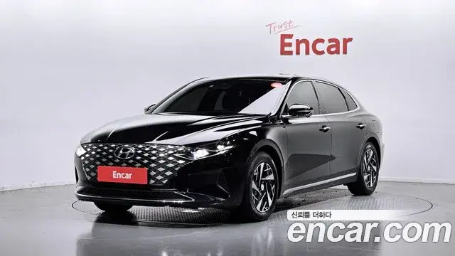 Hyundai Grandeur Le Blanc 2021