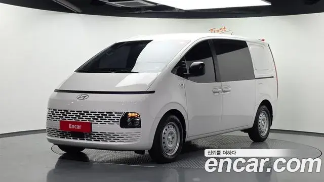 Hyundai Staria Cargo 5-Seater Smart 2025