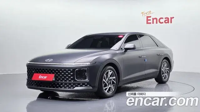 Hyundai Grandeur Premium 2023