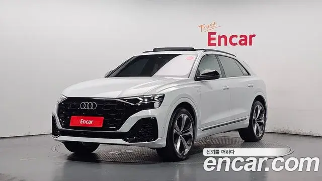 Audi Q8 55 TFSI Quattro Premium 2025