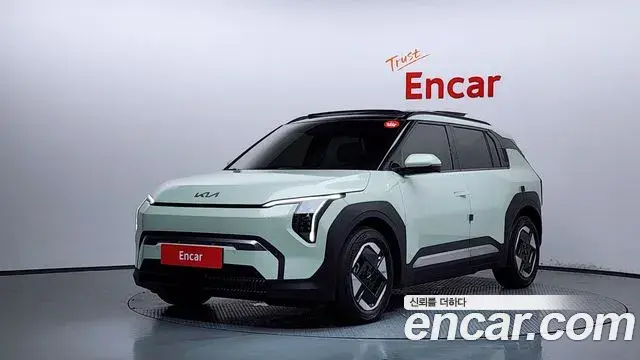 Kia EV3 Standard 2WD Earth 2024