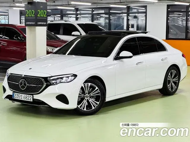 Mercedes-Benz E-Class E200 Avantgarde 2025