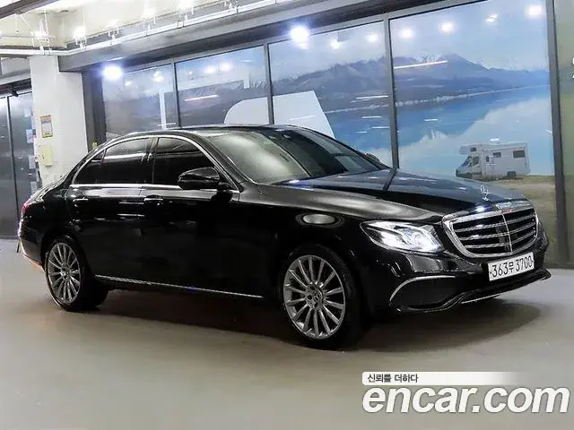 Mercedes-Benz E-Class E300 4MATIC Exclusive 2020
