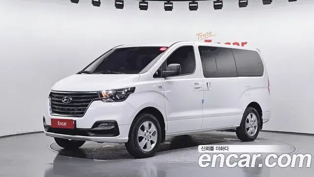 Hyundai Starex 4WD Wagon 12-Seater Modern 2020