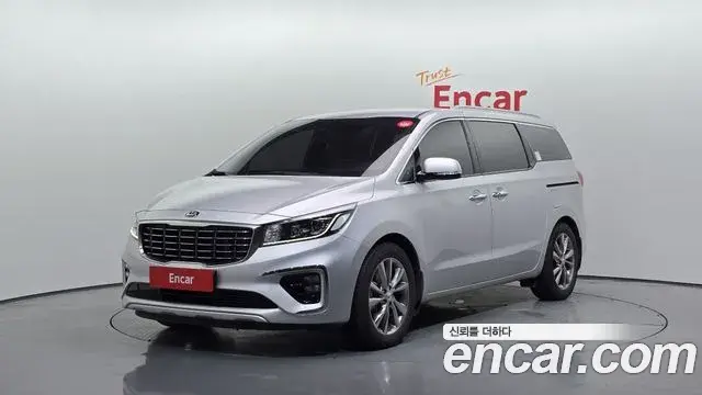Kia Carnival 9-Seater Noblesse 2019
