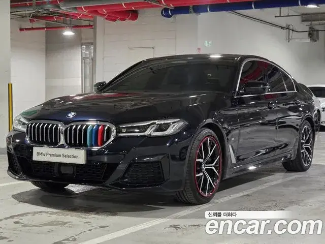 BMW 5-Series 530i M Sport Package 2021