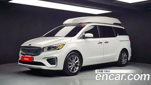 Kia Carnival 9-Seater Hi-Limousine Prestige Hiroof 2019
