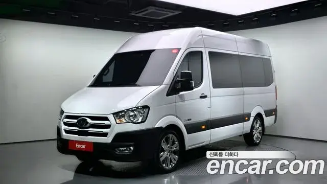 Hyundai Solati 15-seater standard 2024