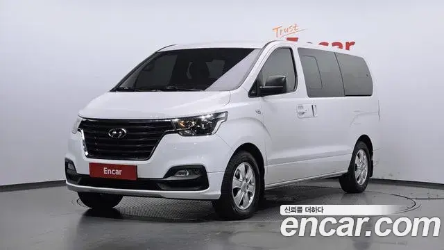 Hyundai Starex Wagon 12-Seater Smart 2019