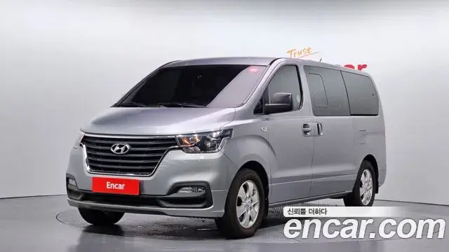 Hyundai Starex Wagon 12-Seater Smart 2019