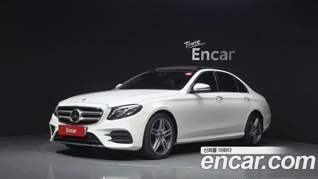 Mercedes-Benz E-Class E300 4MATIC AMG Line 2020