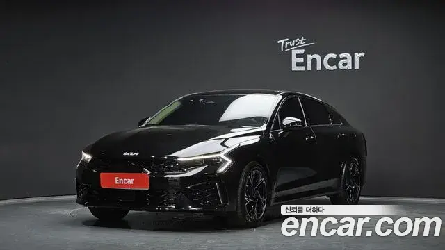 Kia K5 2.0 Signature 2025