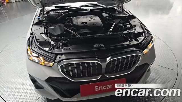 BMW 5-Series 523d xDrive M Sport 2025 — фото 6