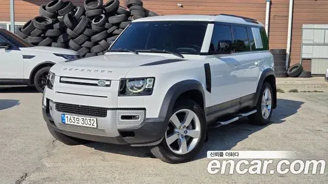 Land Rover Defender 110 D300 HSE 2021