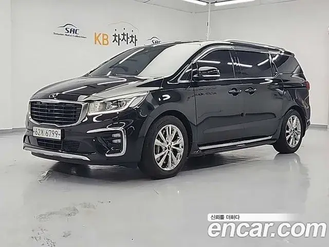 Kia Carnival Gasoline 7-Seater Limousine President 2019