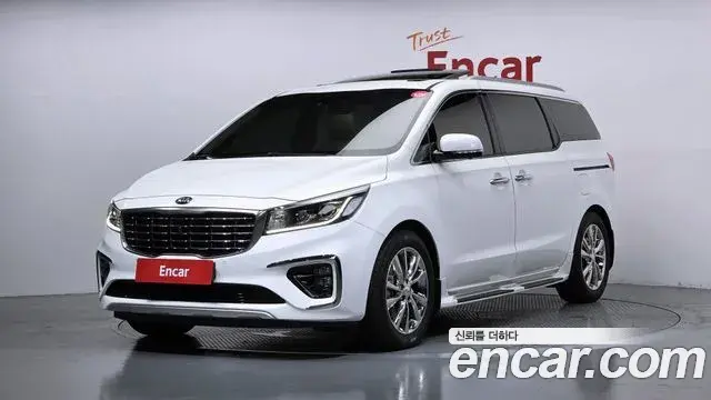 Kia Carnival 7-Seater Limousine President 2019