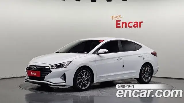 Hyundai AVANTE 1.6 Style 2019