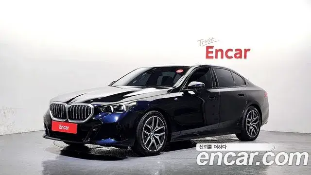 BMW 5-Series 520i M Sport 2025