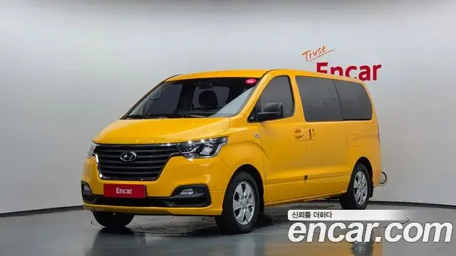 Hyundai Starex Wagon 12-Seater Smart 2019