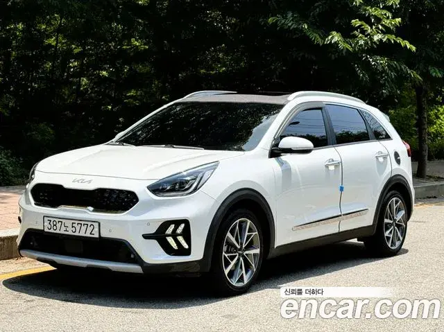 Kia Niro 1.6 HEV Signature 2021