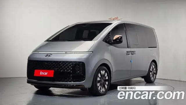 Hyundai Staria Lounge 7-Seater Inspiration 2022