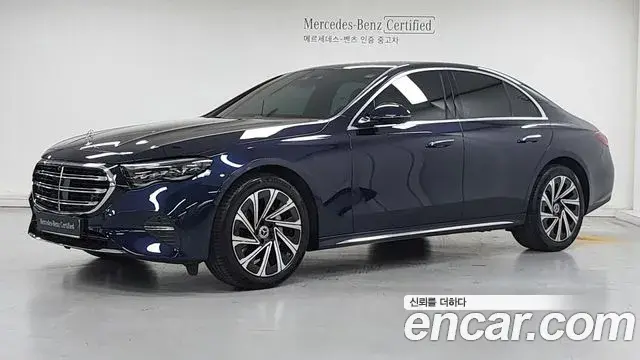 Mercedes-Benz E-Class E300 4MATIC Exclusive 2024