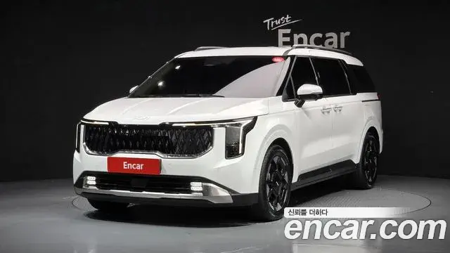 Kia Carnival Gasoline 7-Seater Signature 2025