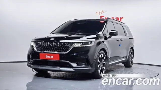 Kia Carnival Gasoline 7-Seater Signature 2021