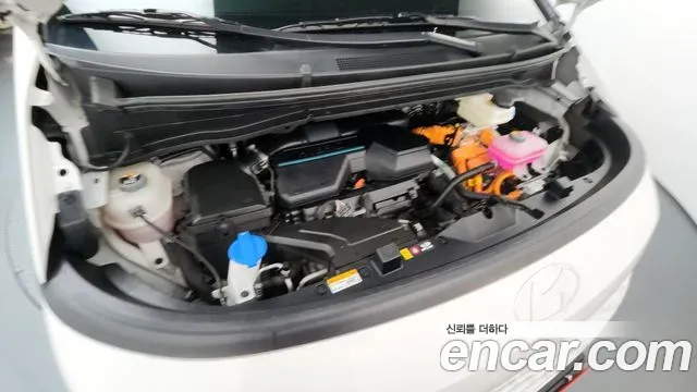 Hyundai Staria HEV 1.6 Cargo 5-Seater Modern 2024 — фото 6