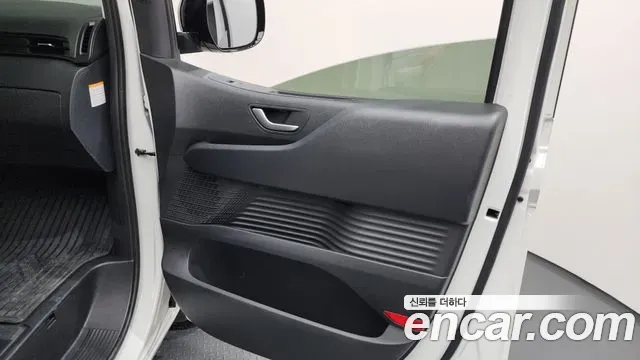 Hyundai Staria HEV 1.6 Cargo 5-Seater Modern 2024 — фото 24