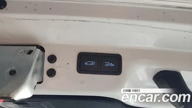 Hyundai Staria HEV 1.6 Cargo 5-Seater Modern 2024 — фото 17