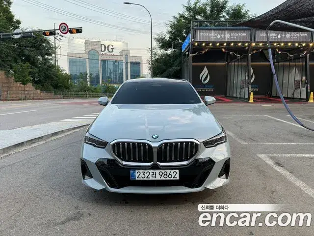 BMW 5-Series 520i M Sport 2025