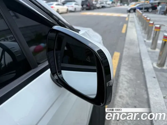 Kia Carnival Diesel 9-Seater Hi-Limousine Signature 2022 — фото 12