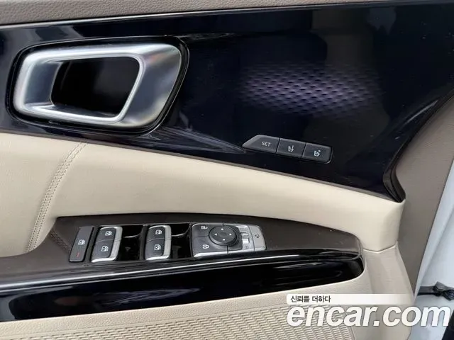 Kia Carnival Diesel 9-Seater Hi-Limousine Signature 2022 — фото 16