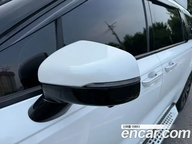 Kia Carnival Diesel 9-Seater Hi-Limousine Signature 2022 — фото 13
