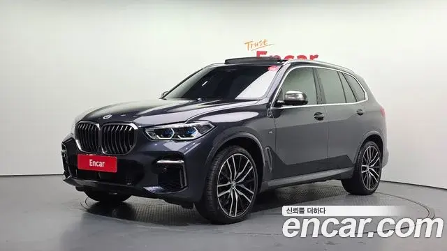 BMW X5 M50i 2022