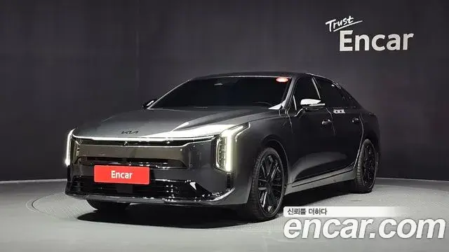 Kia K8 Signature Black 2024