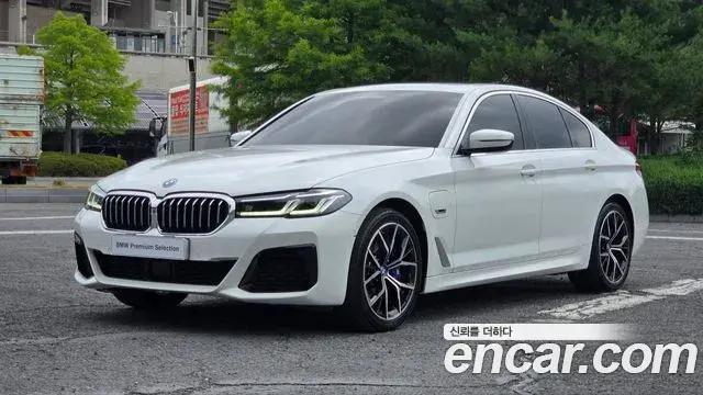 BMW 5-Series 530e M Sport 2022