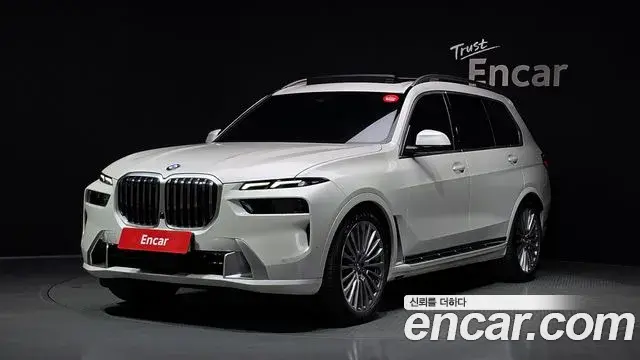 BMW X7 xDrive 40i Design Pure Excellence 7-Seater 2024