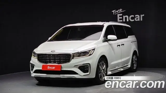 Kia Carnival 9-Seater Noblesse 2019