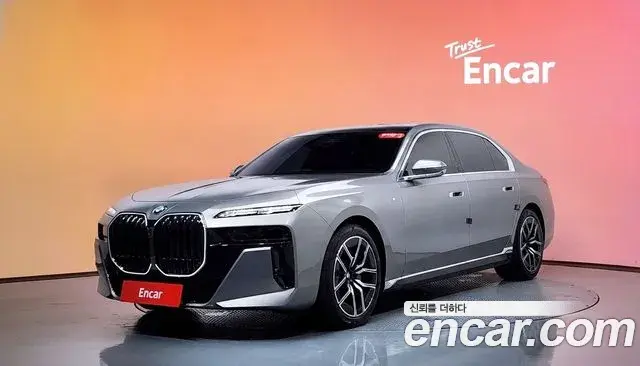 BMW 7-Series 740i xDrive M Sport 2025